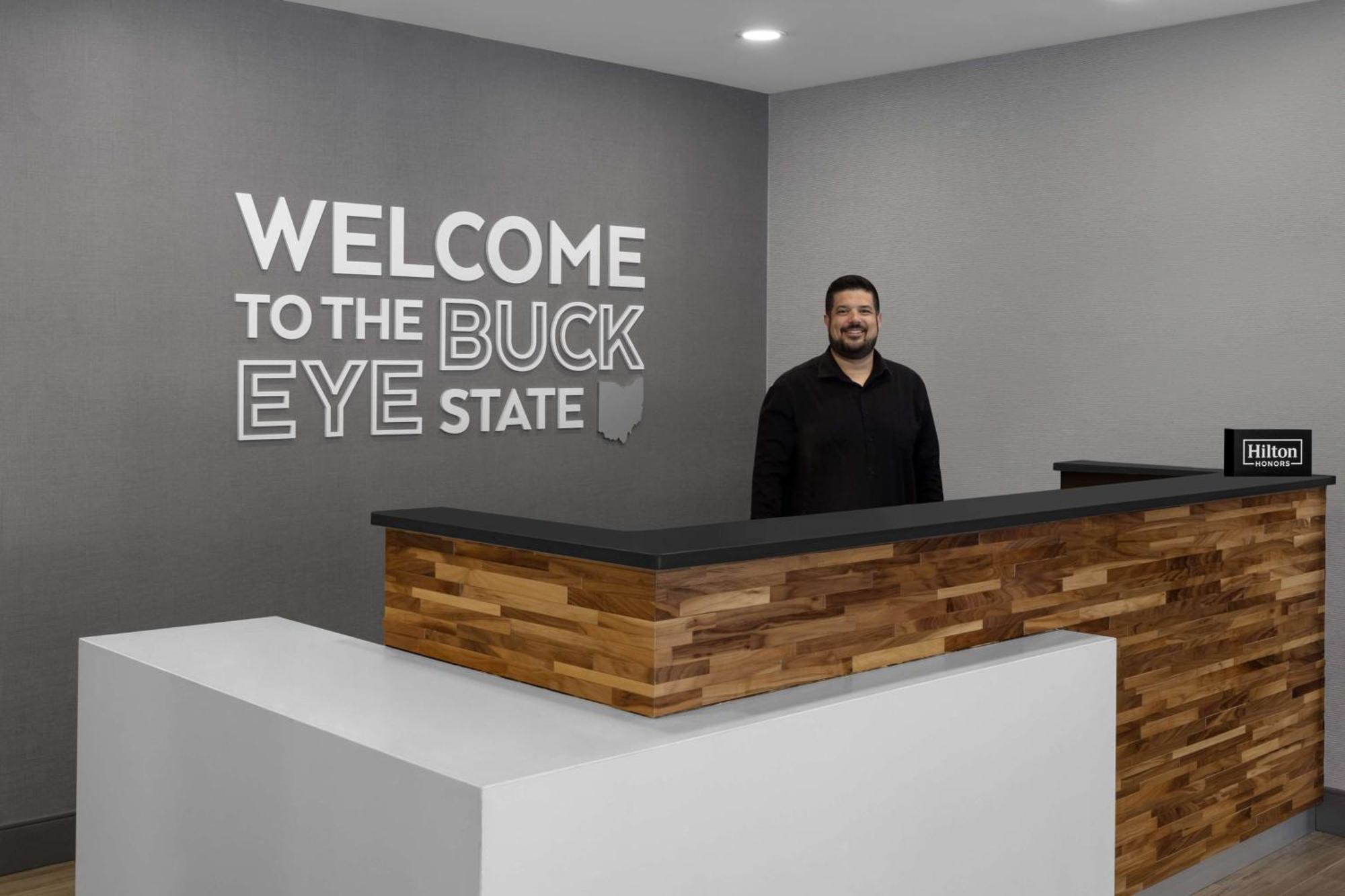 Hampton Inn Cleveland-Downtown Extérieur photo