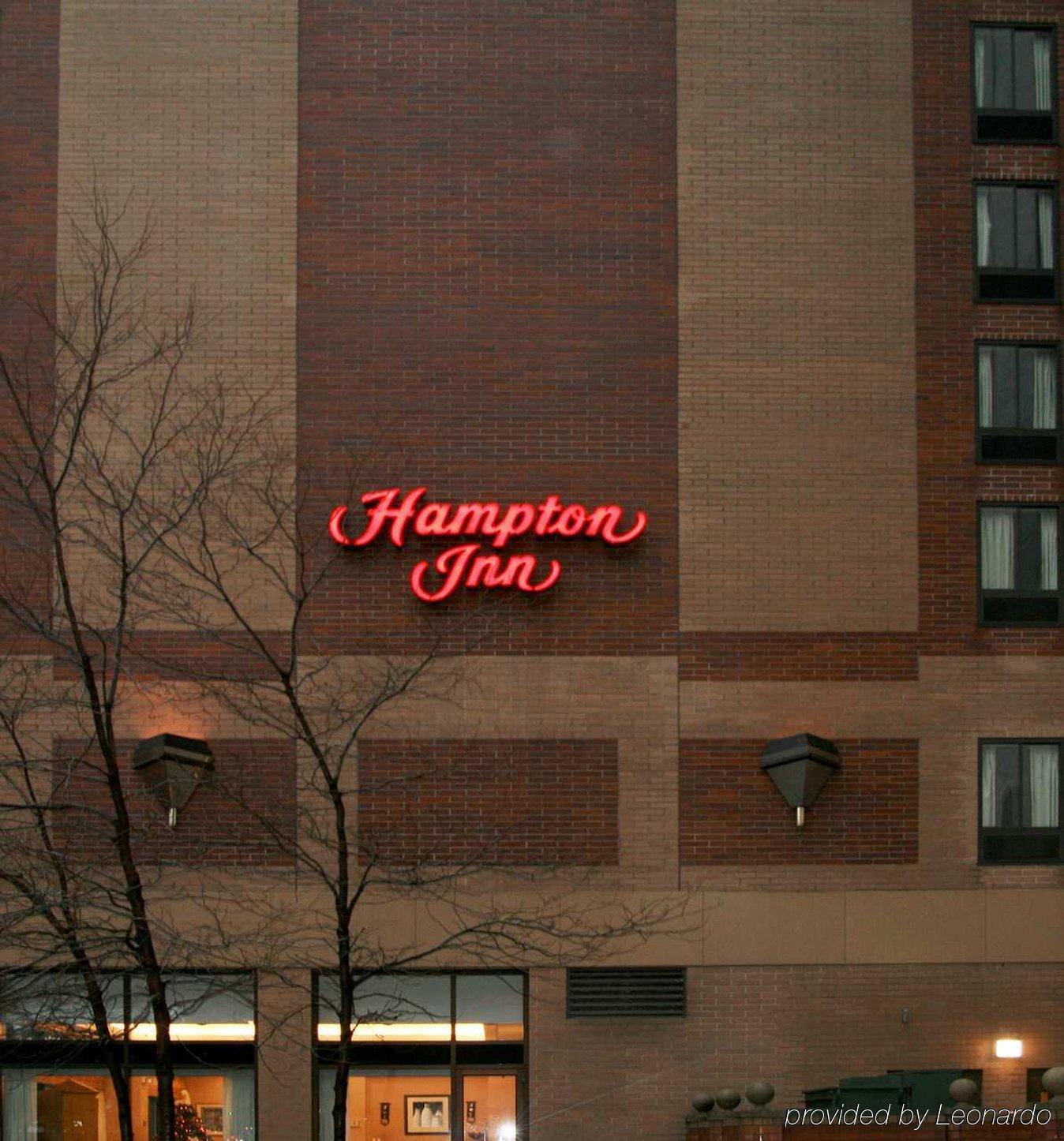 Hampton Inn Cleveland-Downtown Extérieur photo