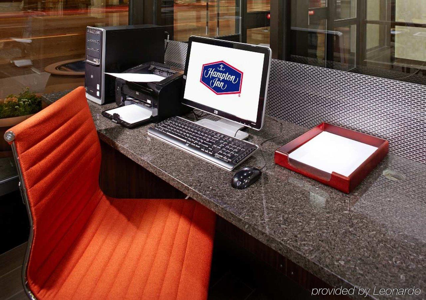 Hampton Inn Cleveland-Downtown Extérieur photo