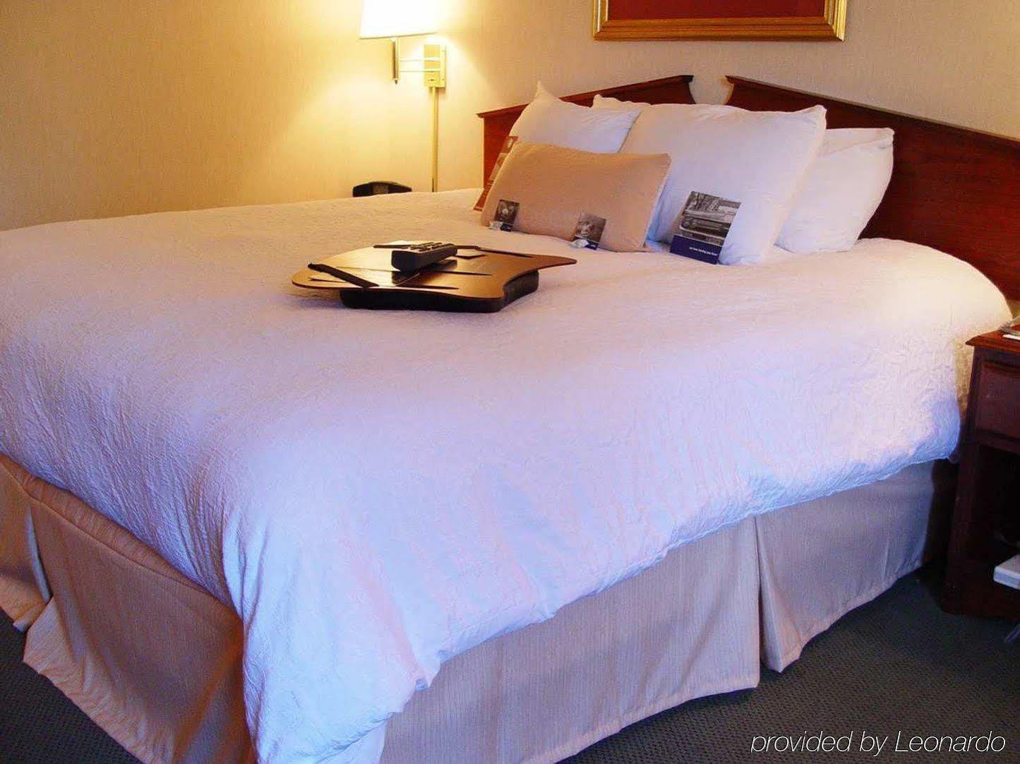 Hampton Inn Cleveland-Downtown Extérieur photo