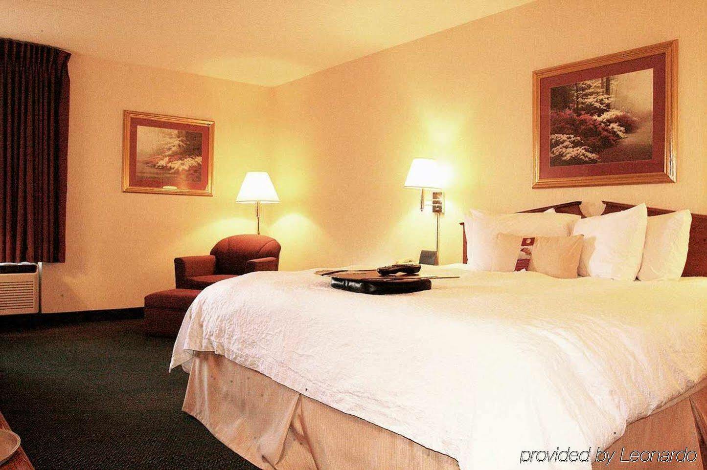 Hampton Inn Cleveland-Downtown Extérieur photo